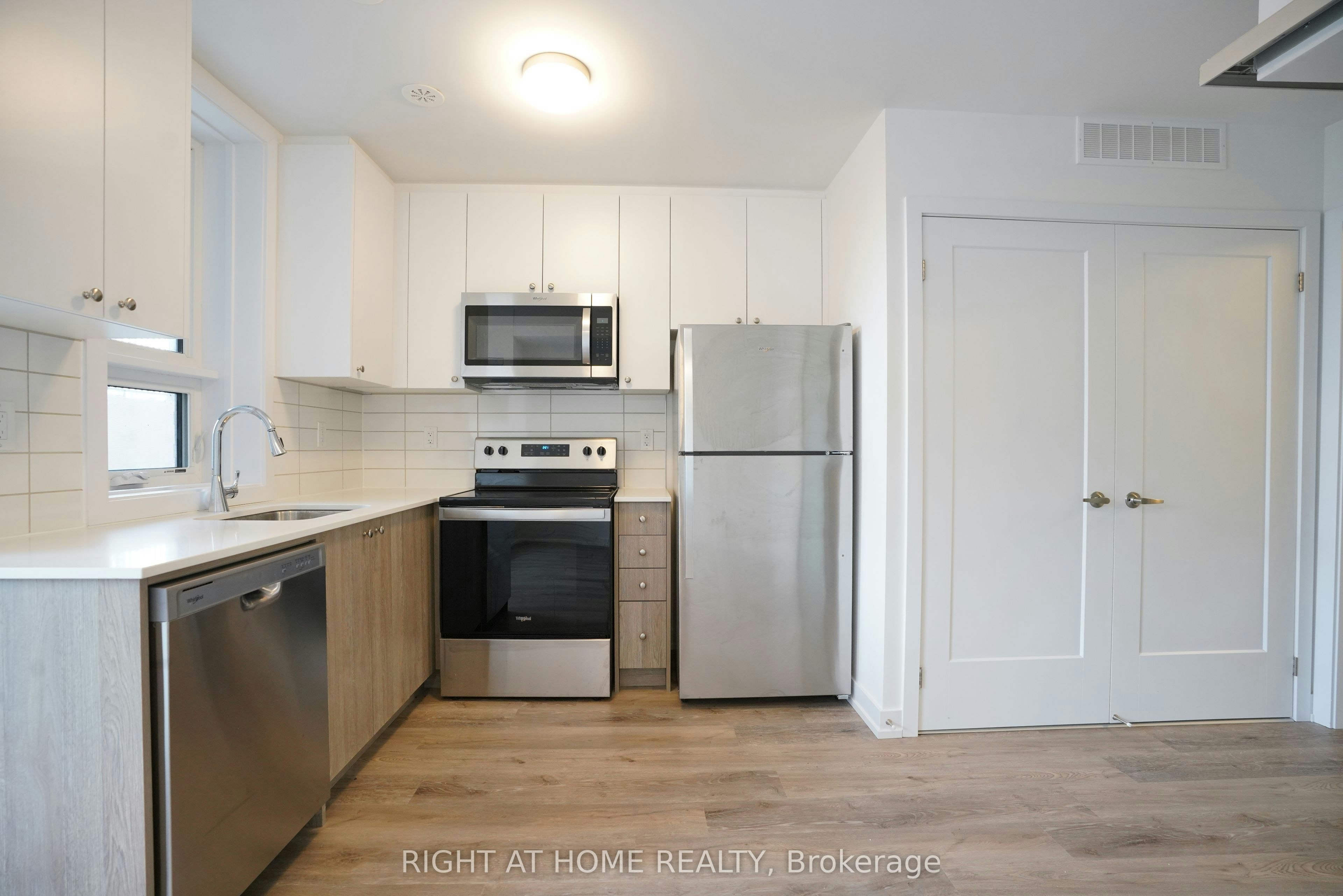 Q8-25 Palace St Street, Kitchener, ON, N2E 0L3 - 3