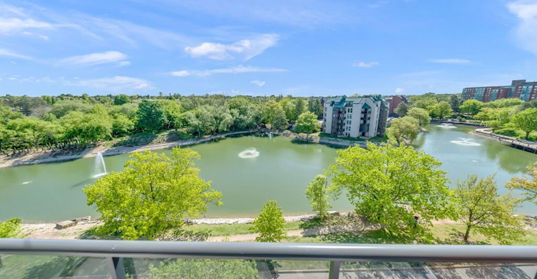 611-30 Blue Springs Drive, Waterloo, ON, N2J 4T2 - 17