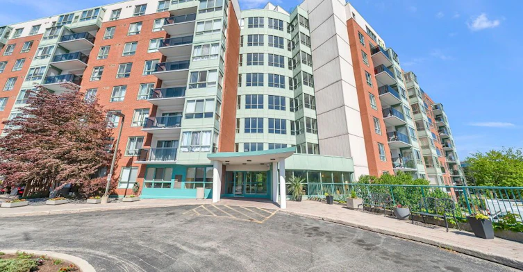 611-30 Blue Springs Drive, Waterloo, ON, N2J 4T2 - 5