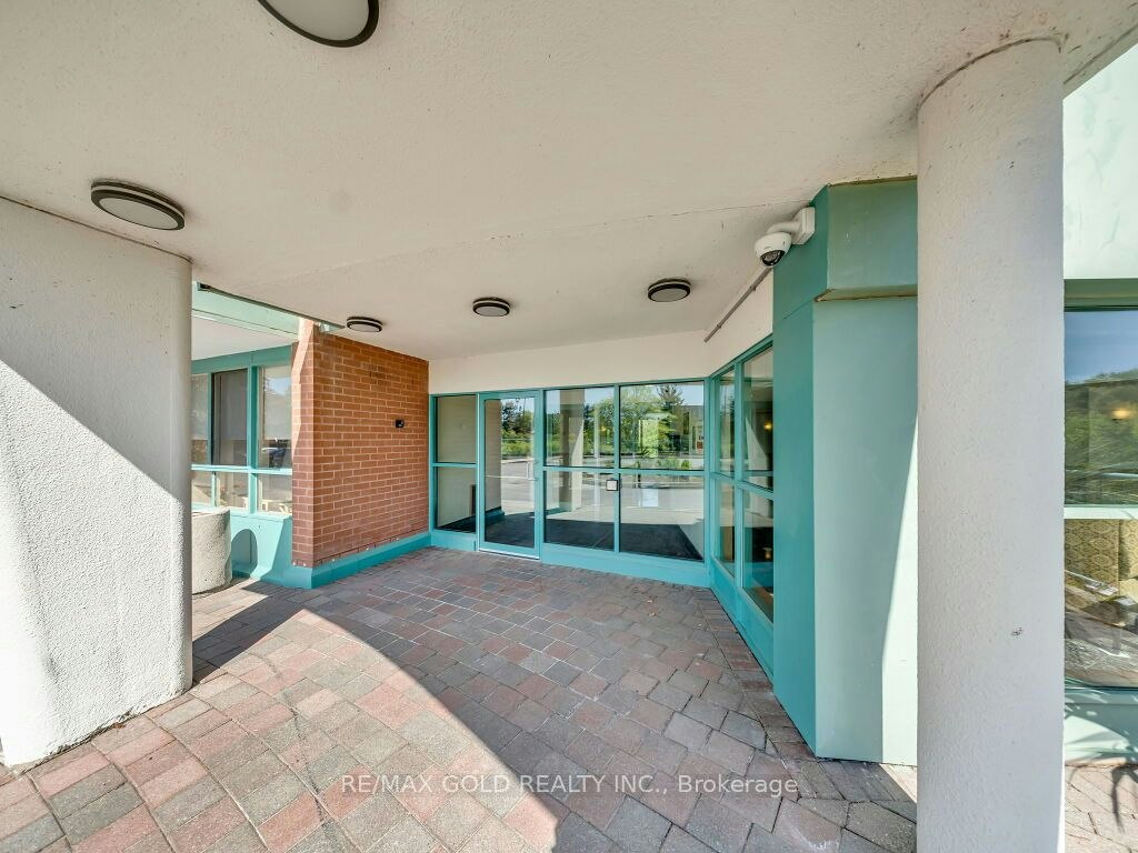 611-30 Blue Springs Drive, Waterloo, ON, N2J 4T2 - 6
