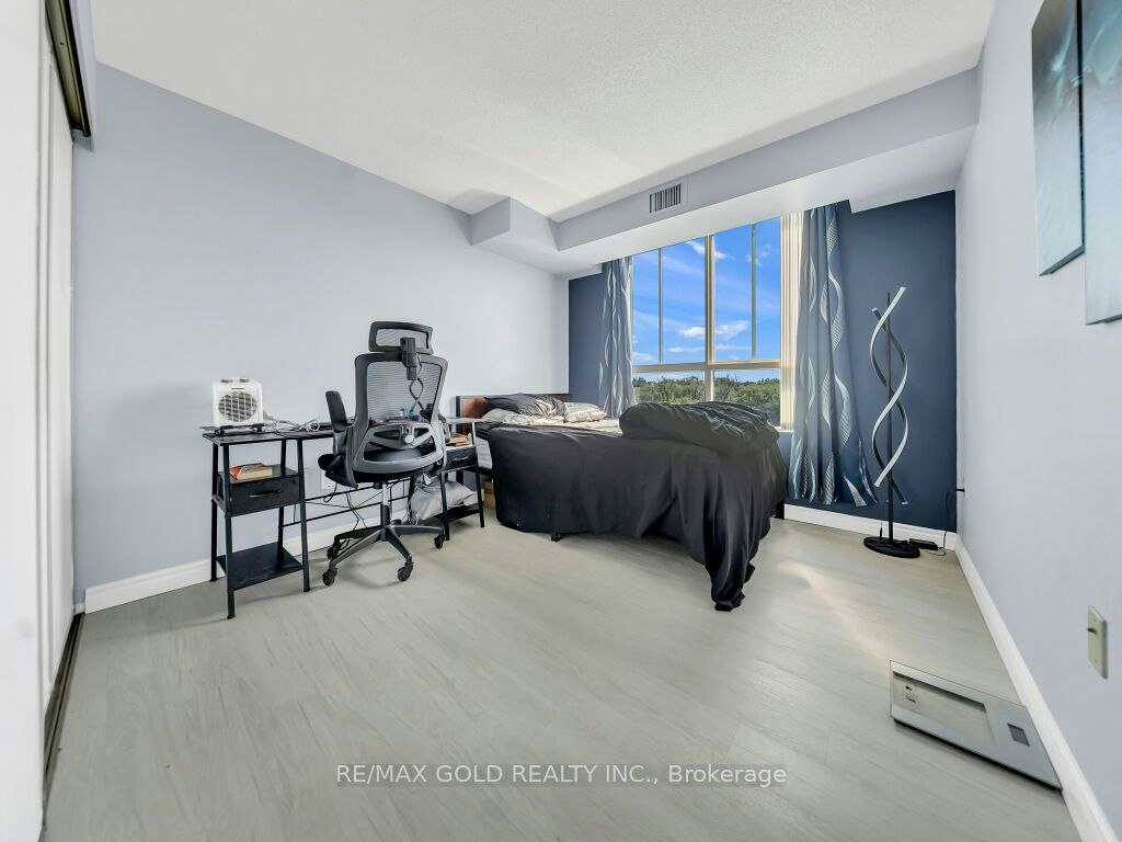 611-30 Blue Springs Drive, Waterloo, ON, N2J 4T2 - 32
