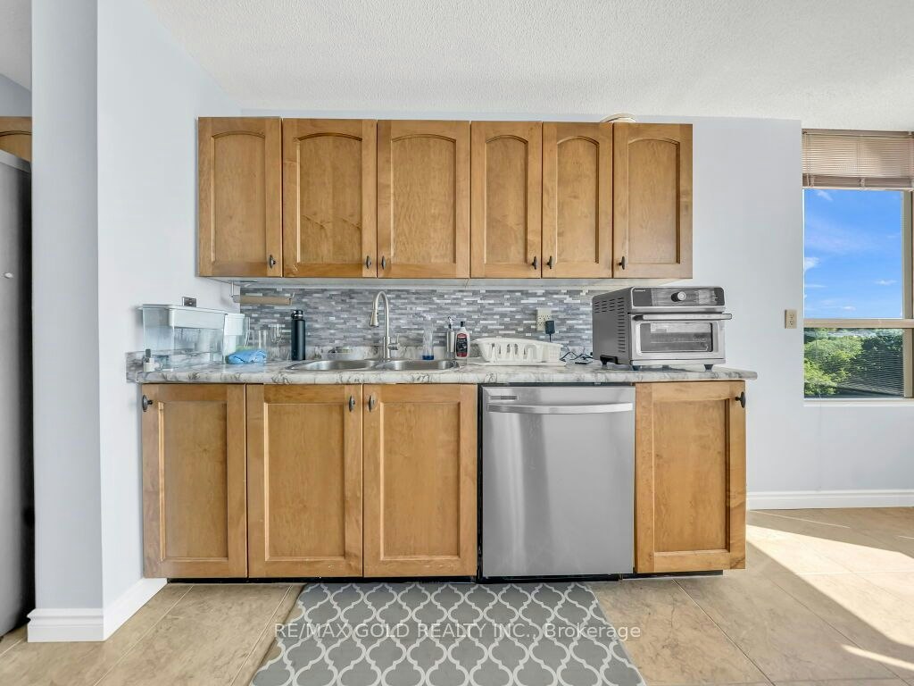 611-30 Blue Springs Drive, Waterloo, ON, N2J 4T2 - 21