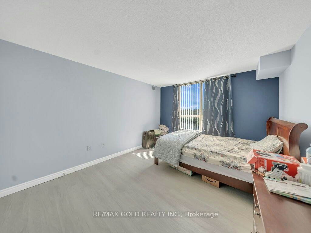 611-30 Blue Springs Drive, Waterloo, ON, N2J 4T2 - 27