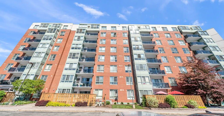 611-30 Blue Springs Drive, Waterloo, ON, N2J 4T2 - 2