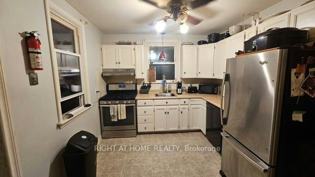 110 Howard Avenue, Hamilton, ON, L9A 2W7 - 4