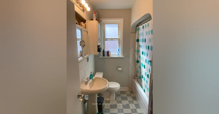 110 Howard Avenue, Hamilton, ON, L9A 2W7 - 8