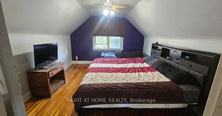 110 Howard Avenue, Hamilton, ON, L9A 2W7 - 5
