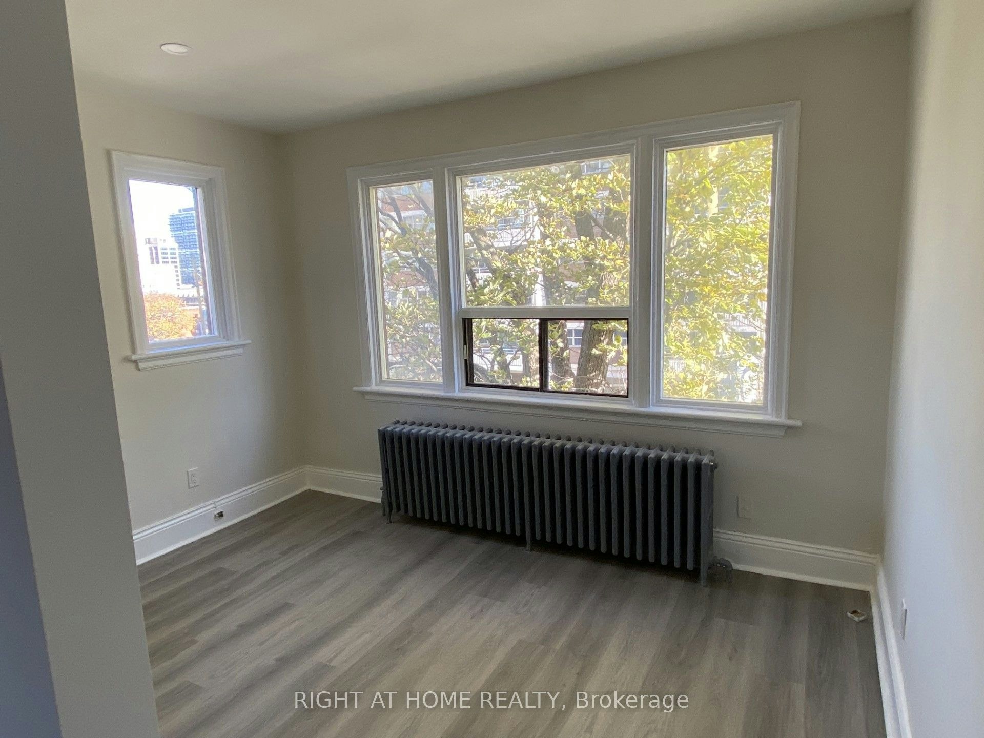 5-164 Park Street S, Hamilton, ON, L8P 3E8 - 4