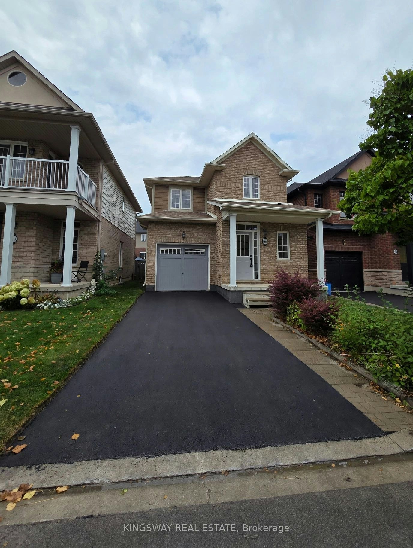 28 Tidemore Heights, Hamilton, ON, L8E 0B7 - 2