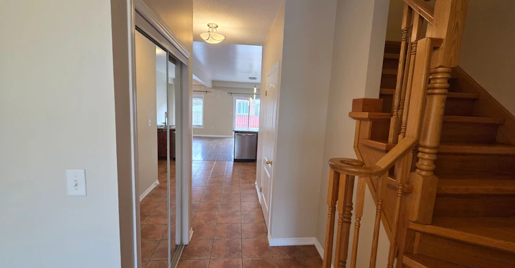 28 Tidemore Heights, Hamilton, ON, L8E 0B7 - 4