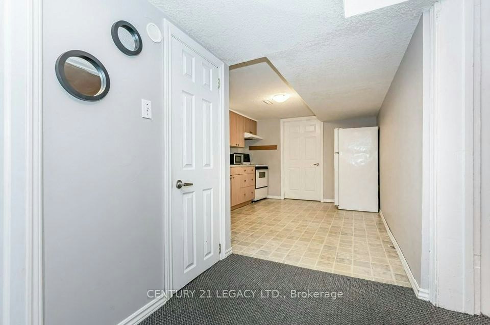 Bsmnt-224 River Road E, Kitchener, ON, N2B 2G8 - 4
