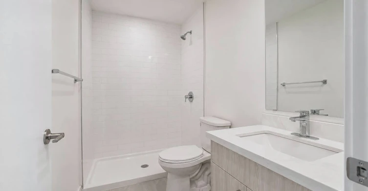 221-350 Prince Charles Drive N, Welland, ON, L3C 5A6 - 10