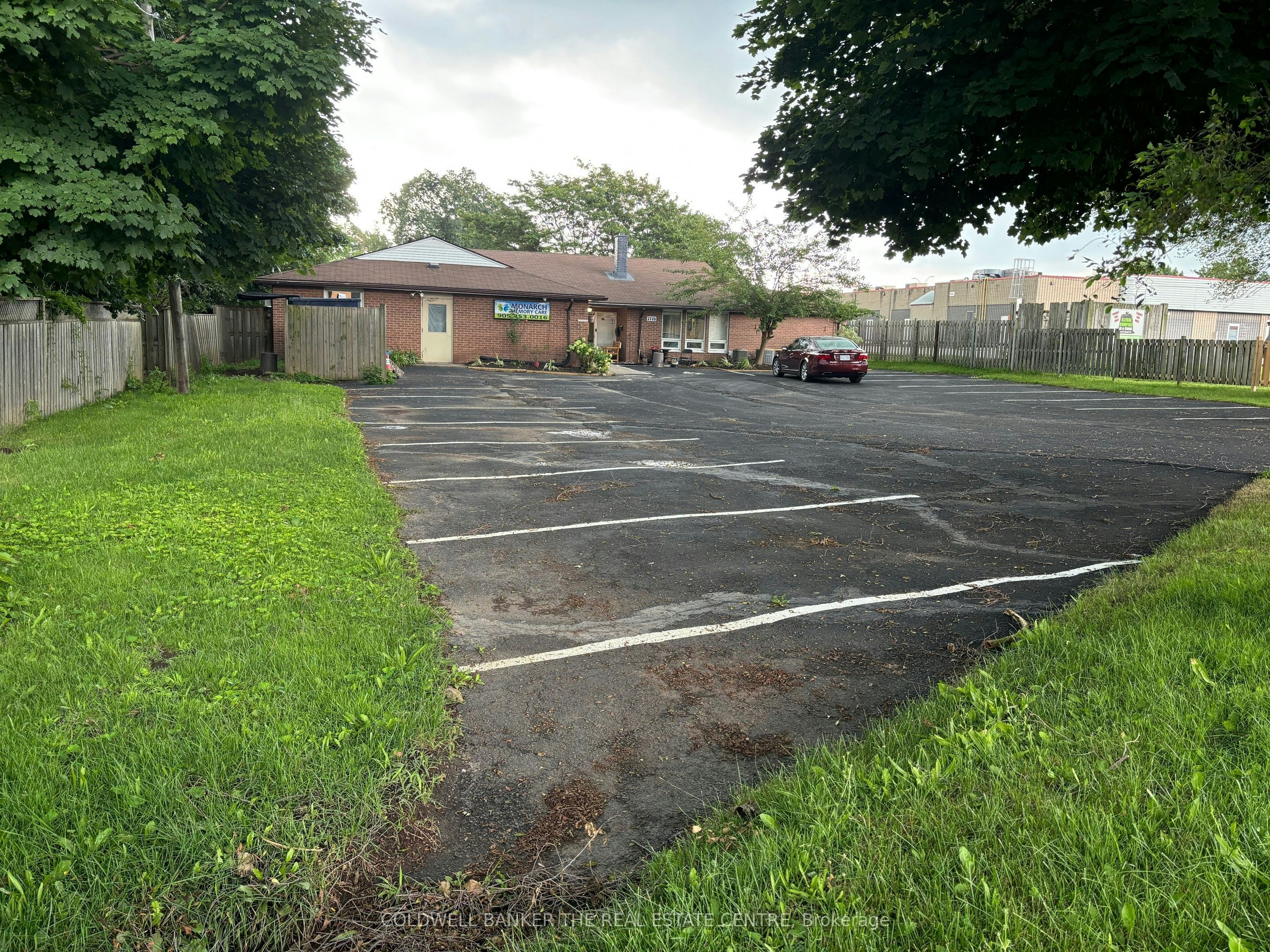 Rooms2,5,9,10,12,14,16,17-7715 Beaverdams Road, Niagara Falls, ON, L2H 2J4