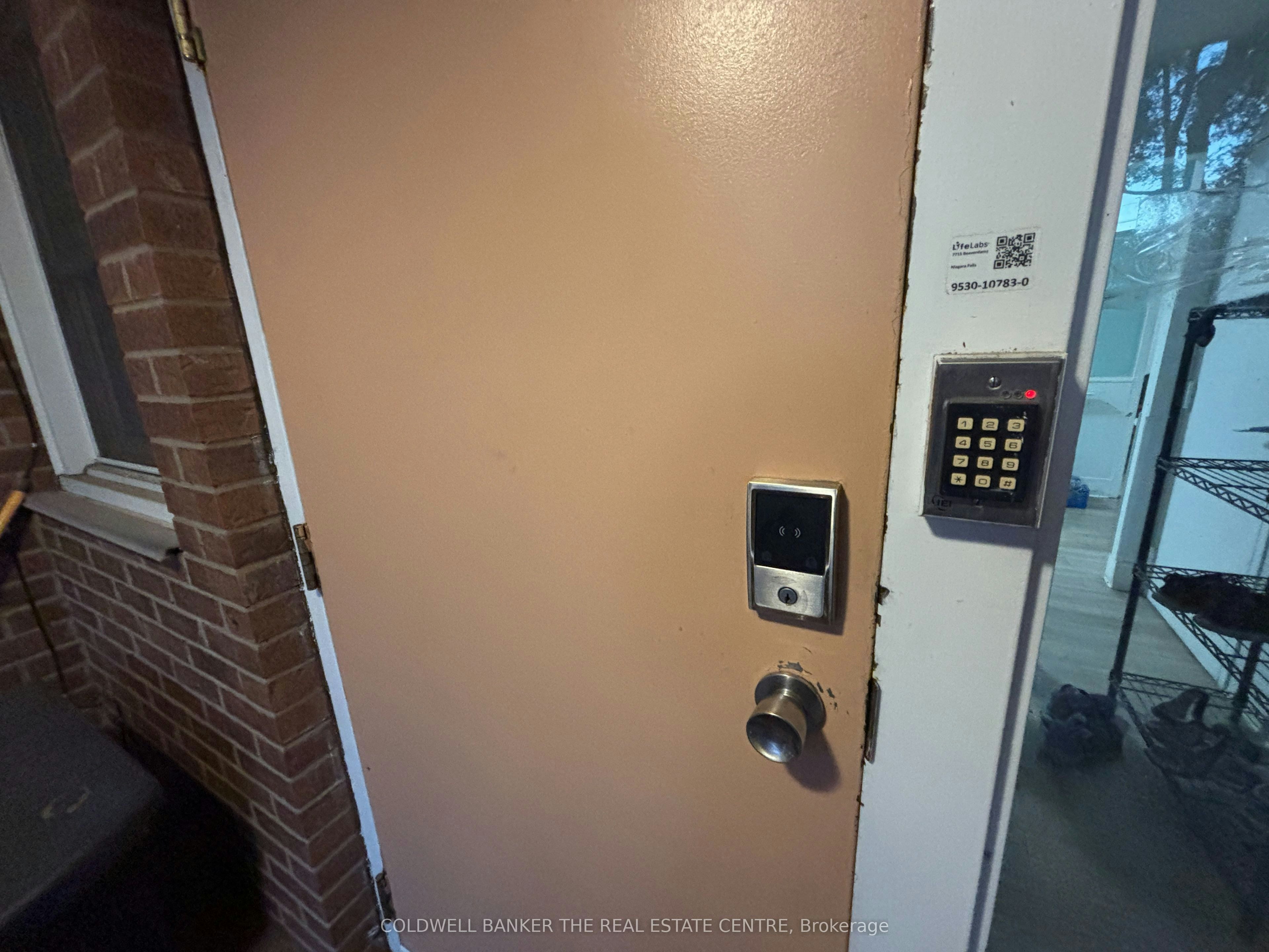 Rooms2,5,9,10,12,14,16,17-7715 Beaverdams Road, Niagara Falls, ON, L2H 2J4 - 8