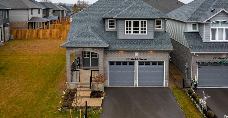 15 Tindall Crescent, East Luther Grand Valley, ON, L9W 7R9