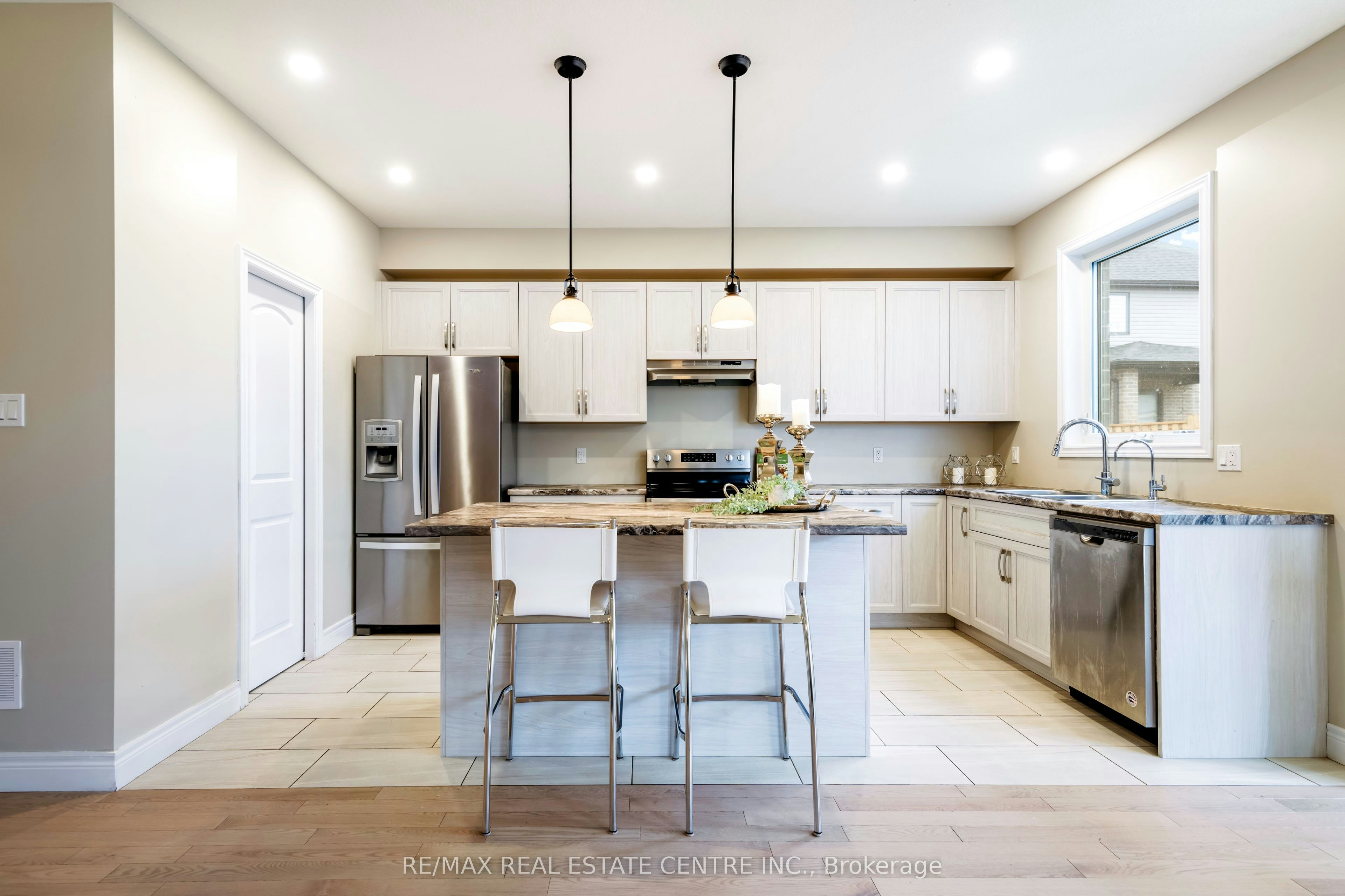 15 Tindall Crescent, East Luther Grand Valley, ON, L9W 7R9 - 13