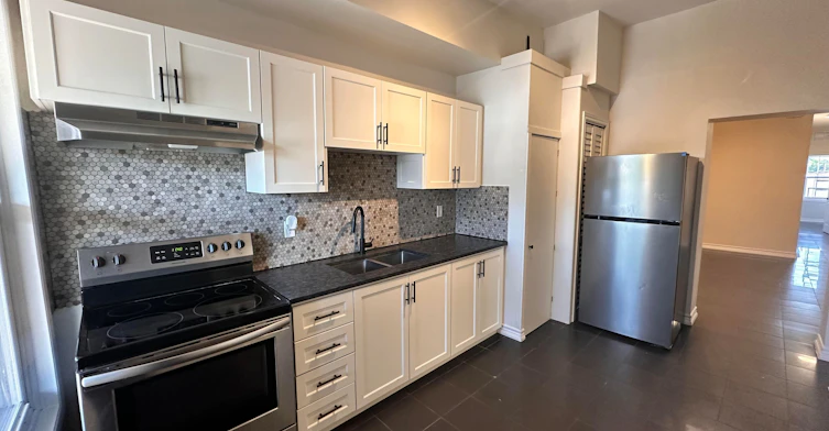 2-783 Barton Street E, Hamilton, ON, L8L 3A9 - 8