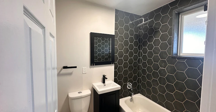2-783 Barton Street E, Hamilton, ON, L8L 3A9 - 7