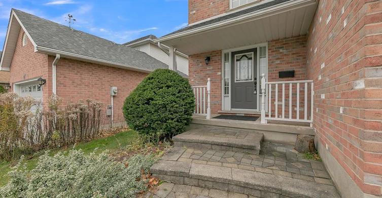 51 Oliver Court, Kitchener, ON, N2N 3E7 - 2