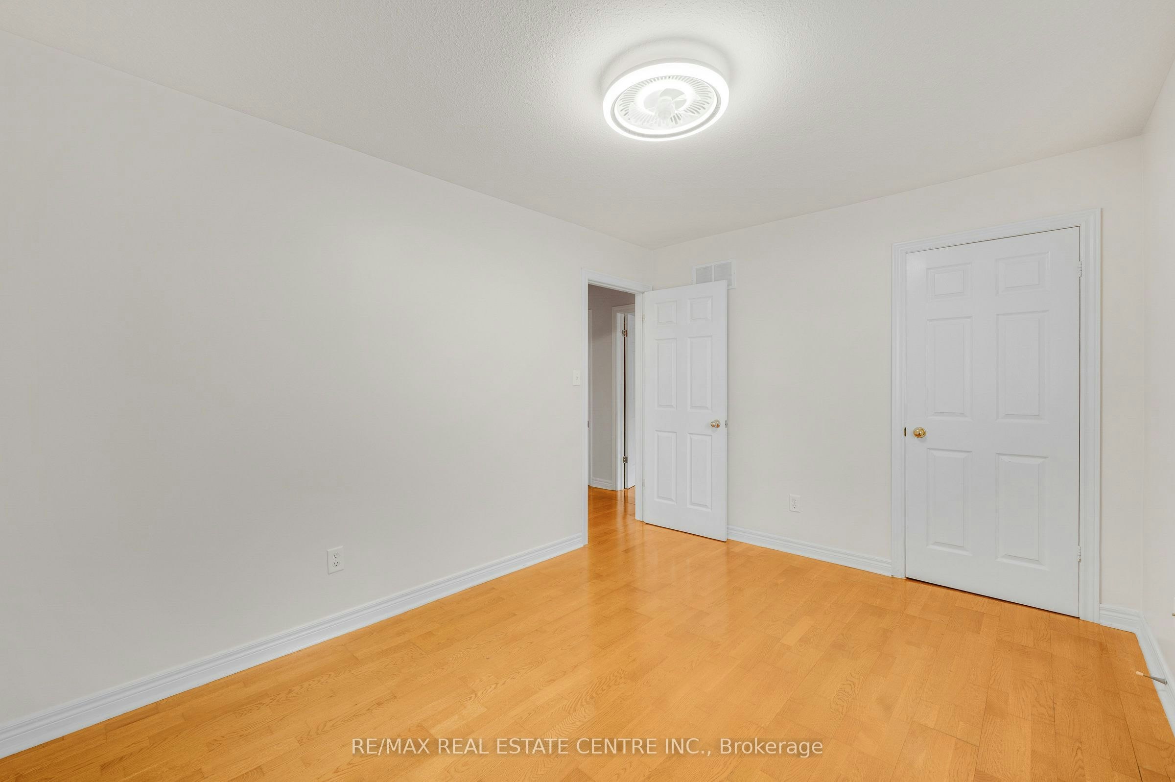 Main Level-26 Phillipo Drive, Hamilton, ON, L9B 2P6 - 18