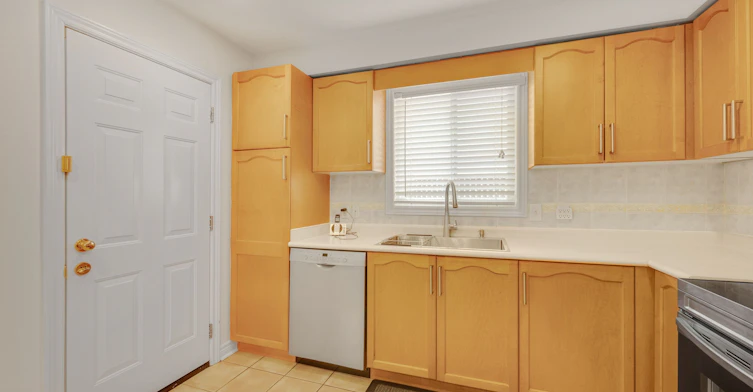 Main Level-26 Phillipo Drive, Hamilton, ON, L9B 2P6 - 11