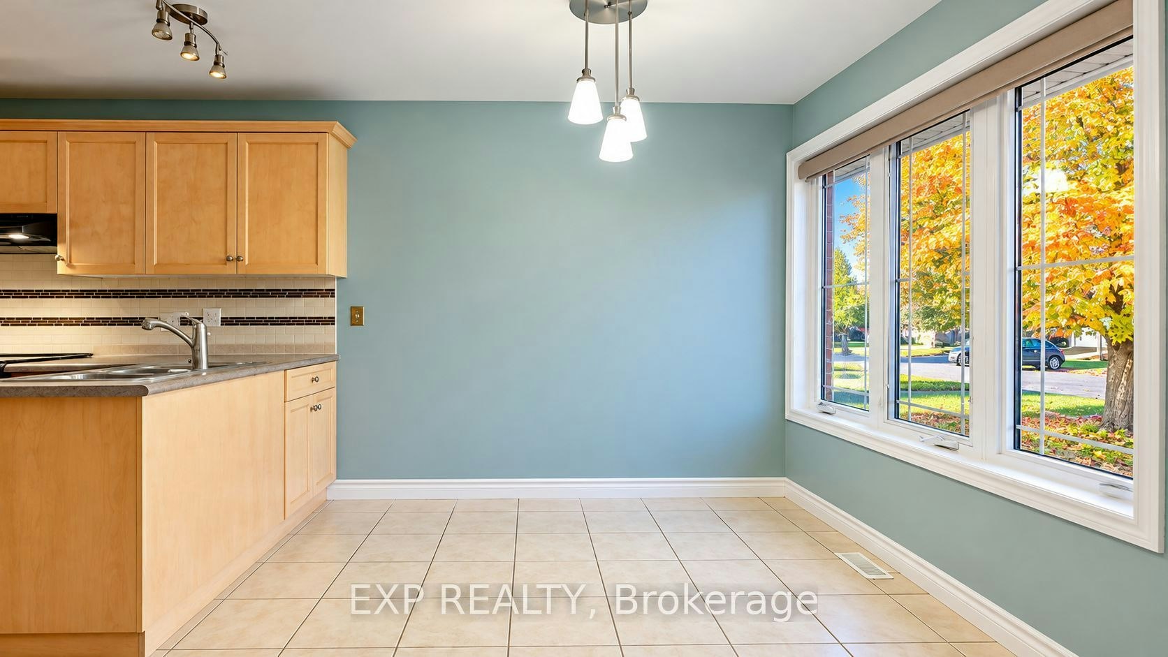Upper-487 Brentcliffe Drive, Waterloo, ON, N2T 2R8 - 6