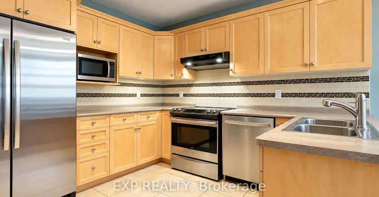 Upper-487 Brentcliffe Drive, Waterloo, ON, N2T 2R8 - 11