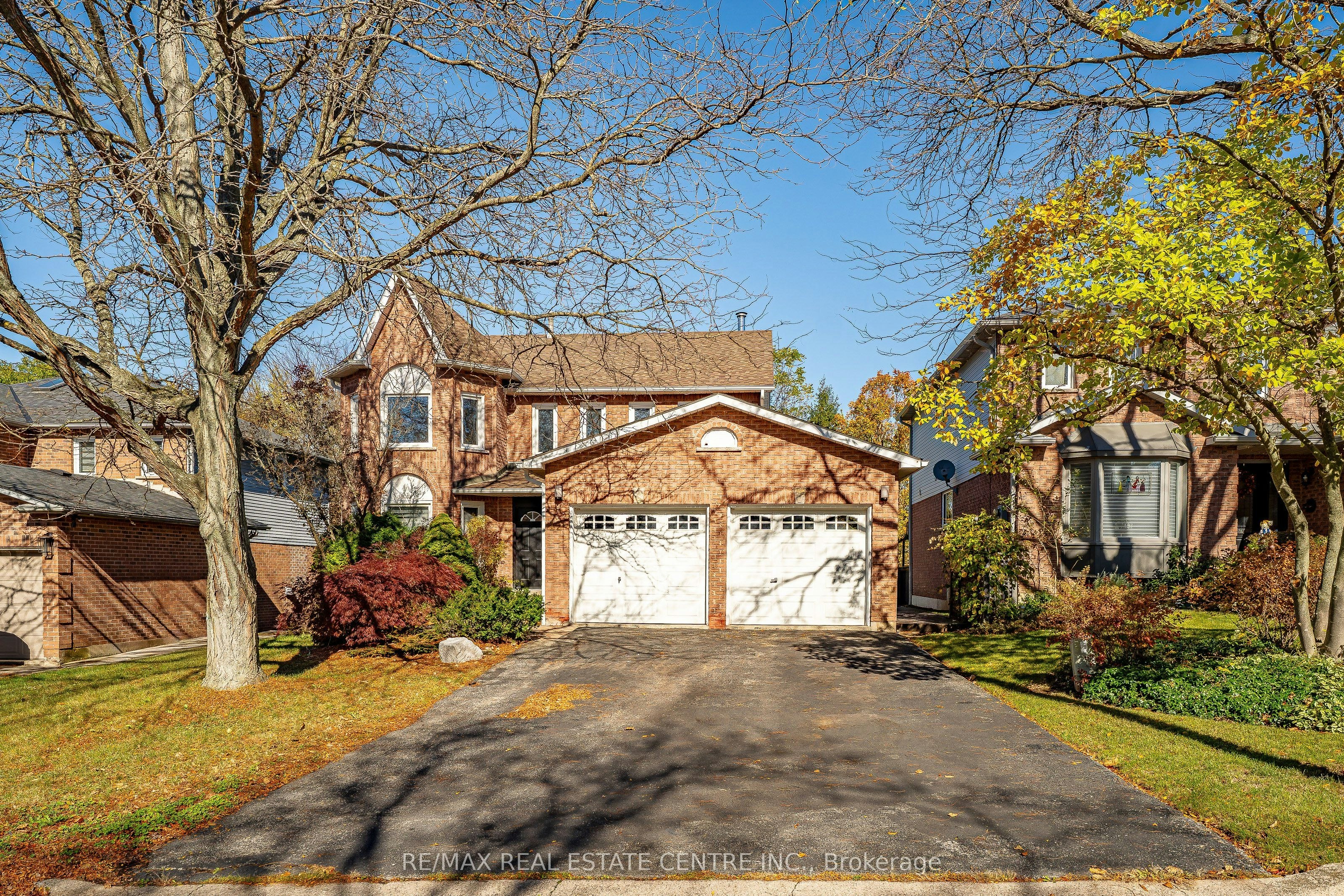 12 Creekwood Place, Hamilton, ON, L9H 6S9