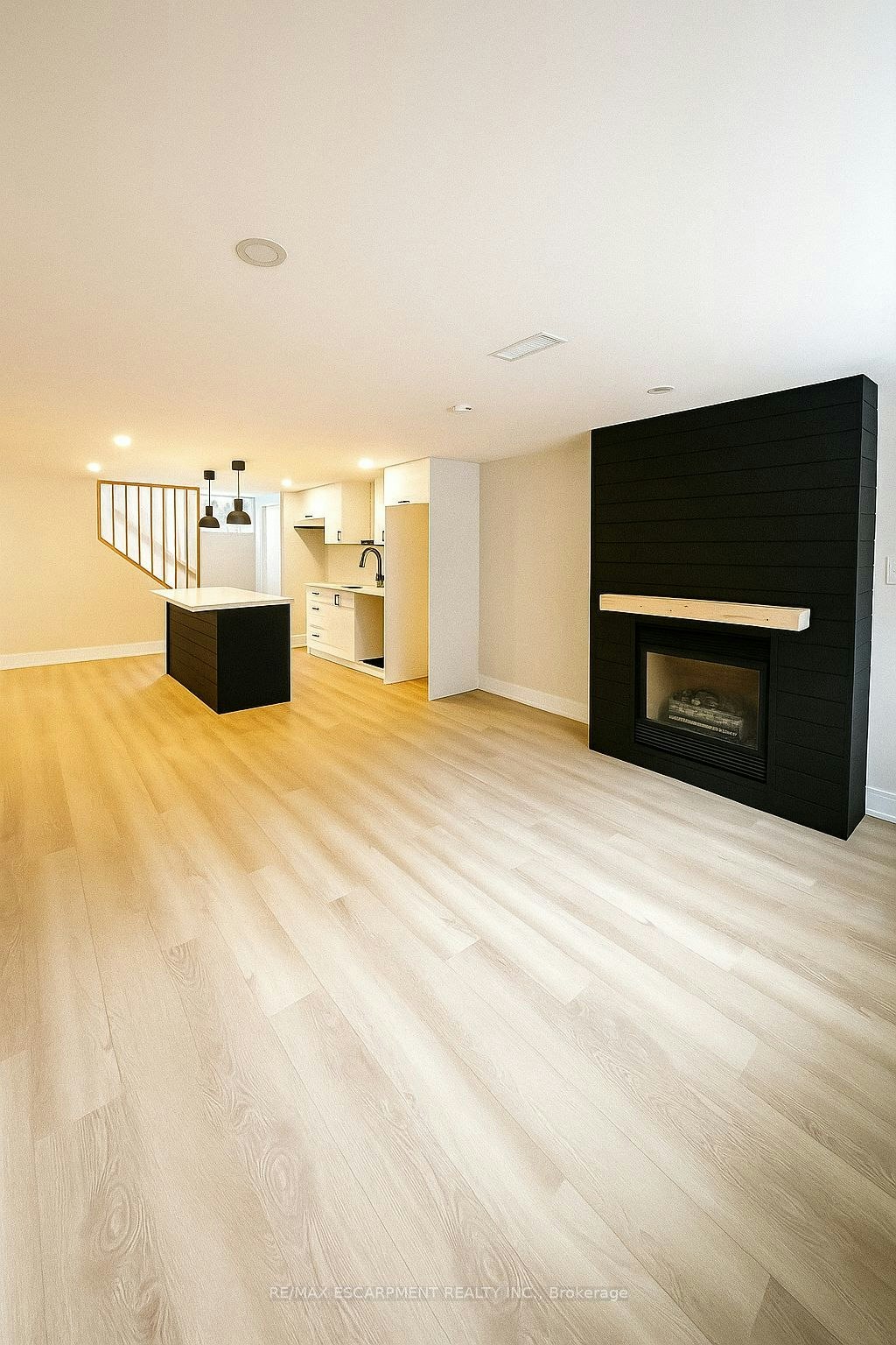 LOWER-35 Wildewood Avenue, Hamilton, ON, L8T 1X4 - 3