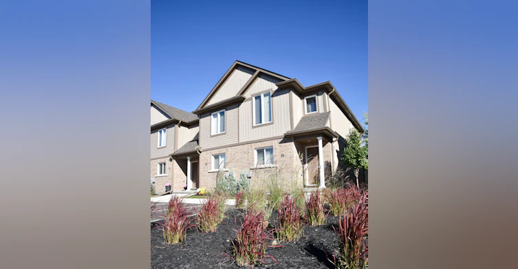 75-7768 Ascot Circle, Niagara Falls, ON, L2H 3P9 - 2