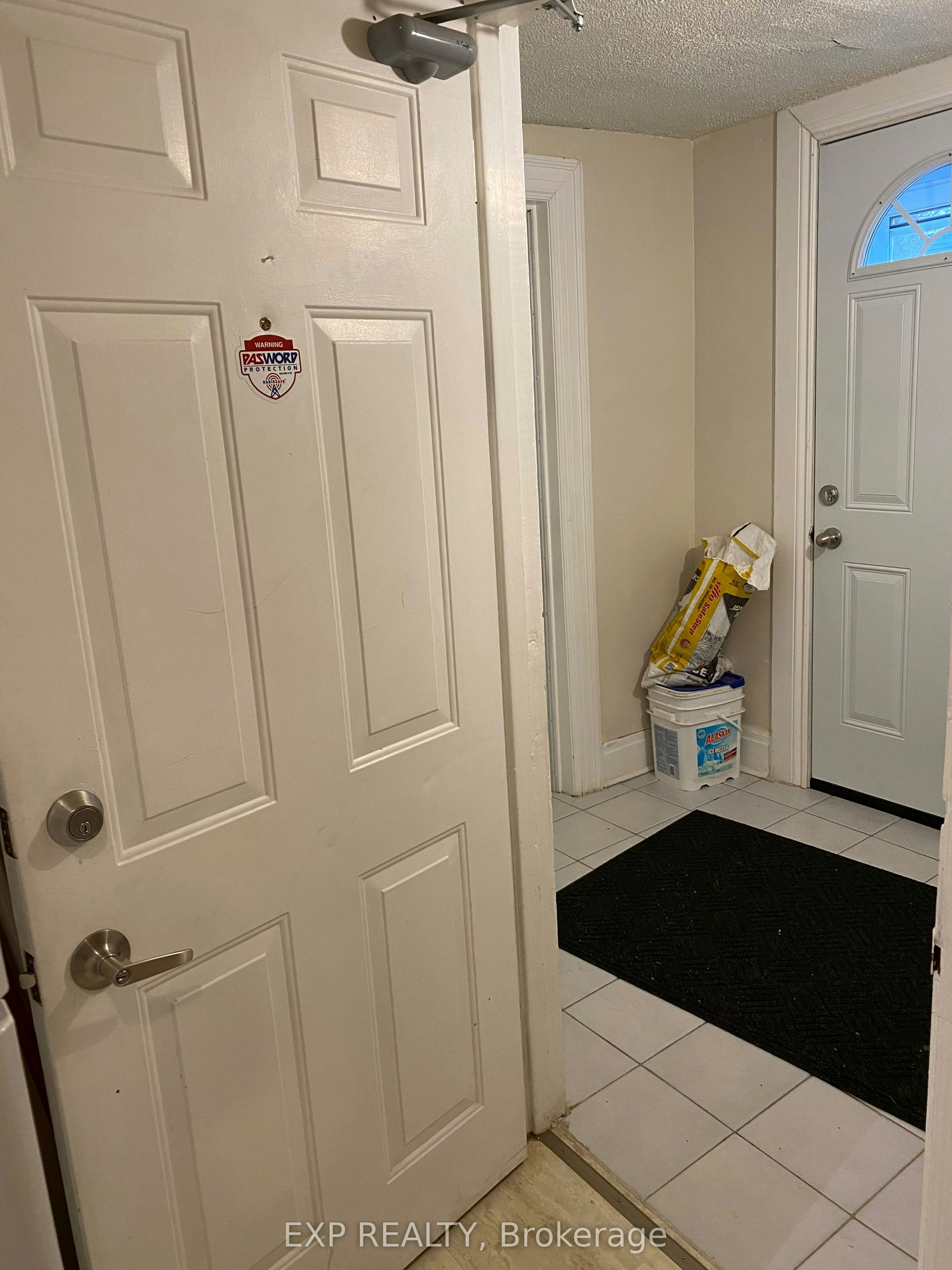 #WEST, 1ST-2 South Drive W, St. Catharines, ON, L2R 4T8 - 8