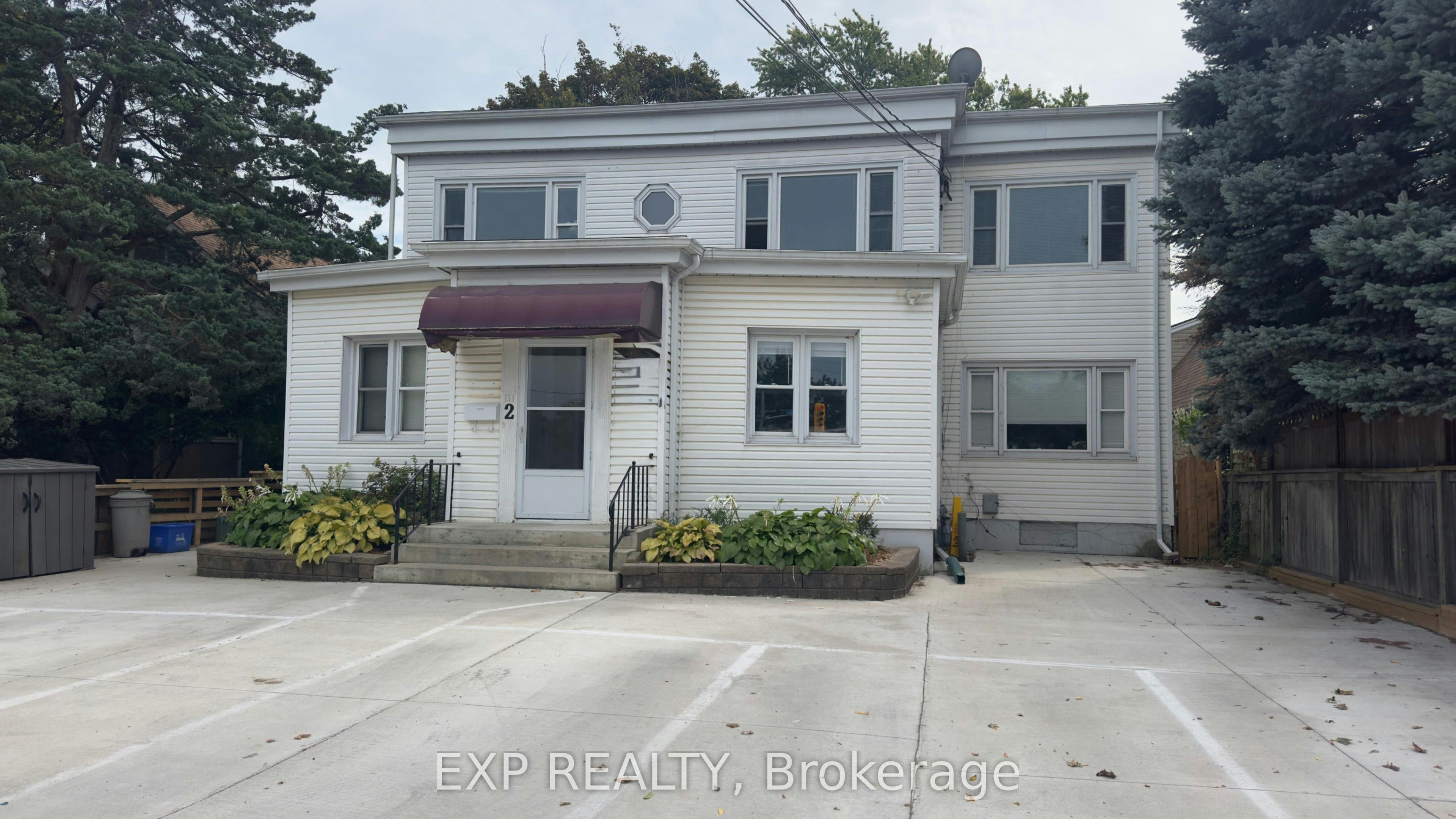 #WEST, 1ST-2 South Drive W, St. Catharines, ON, L2R 4T8