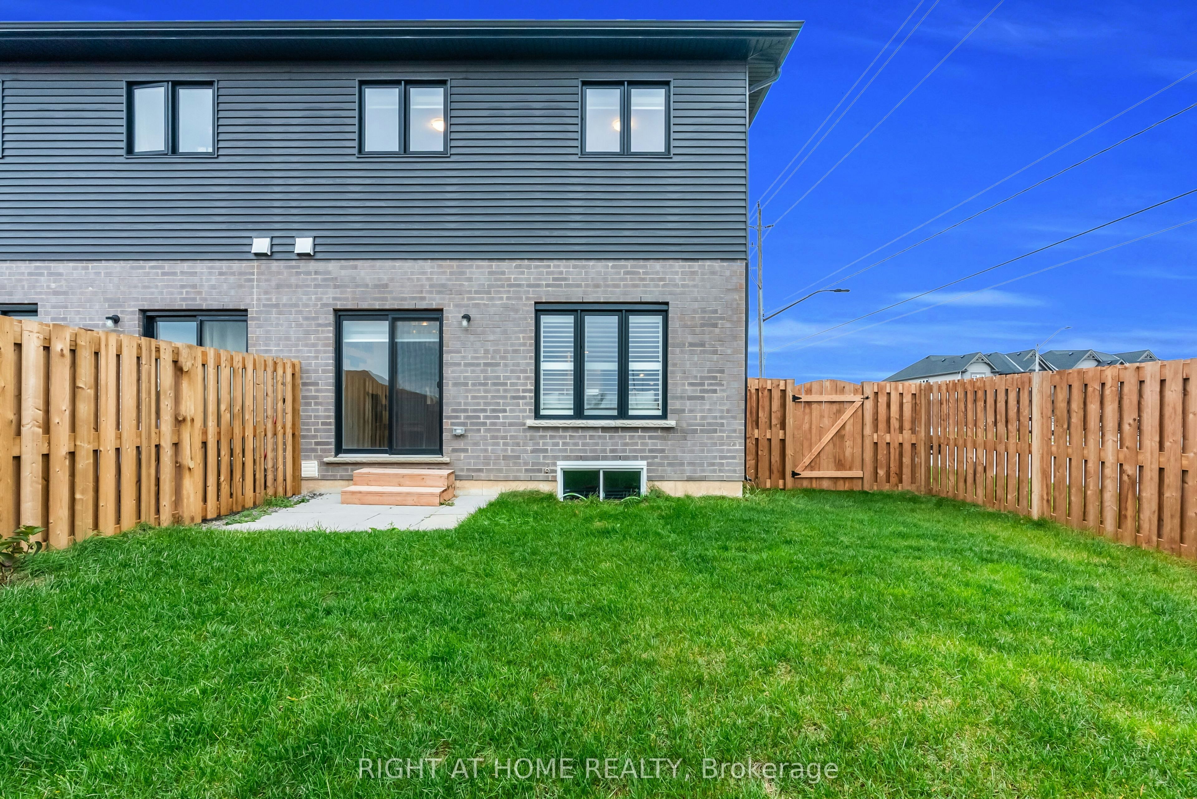 4 West Creek Court, Welland, ON, L3C 0K8 - 38