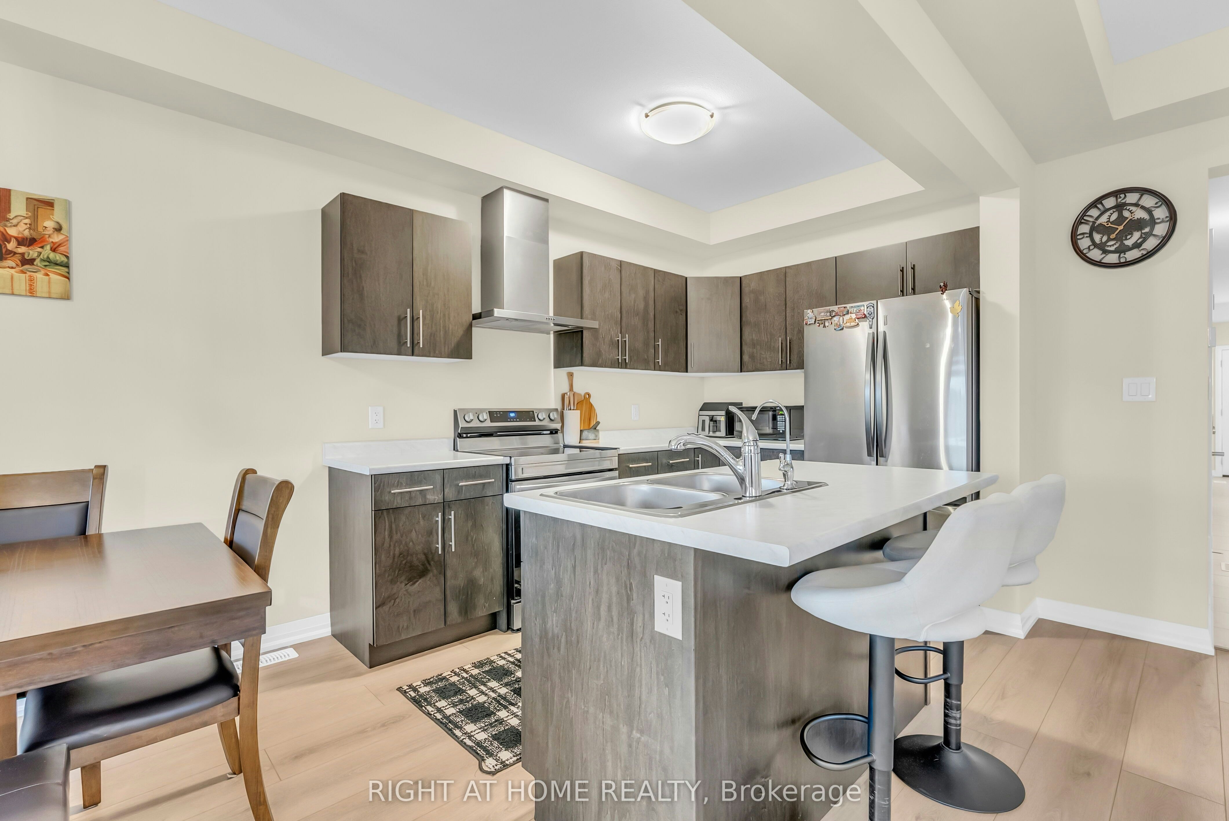 4 West Creek Court, Welland, ON, L3C 0K8 - 12