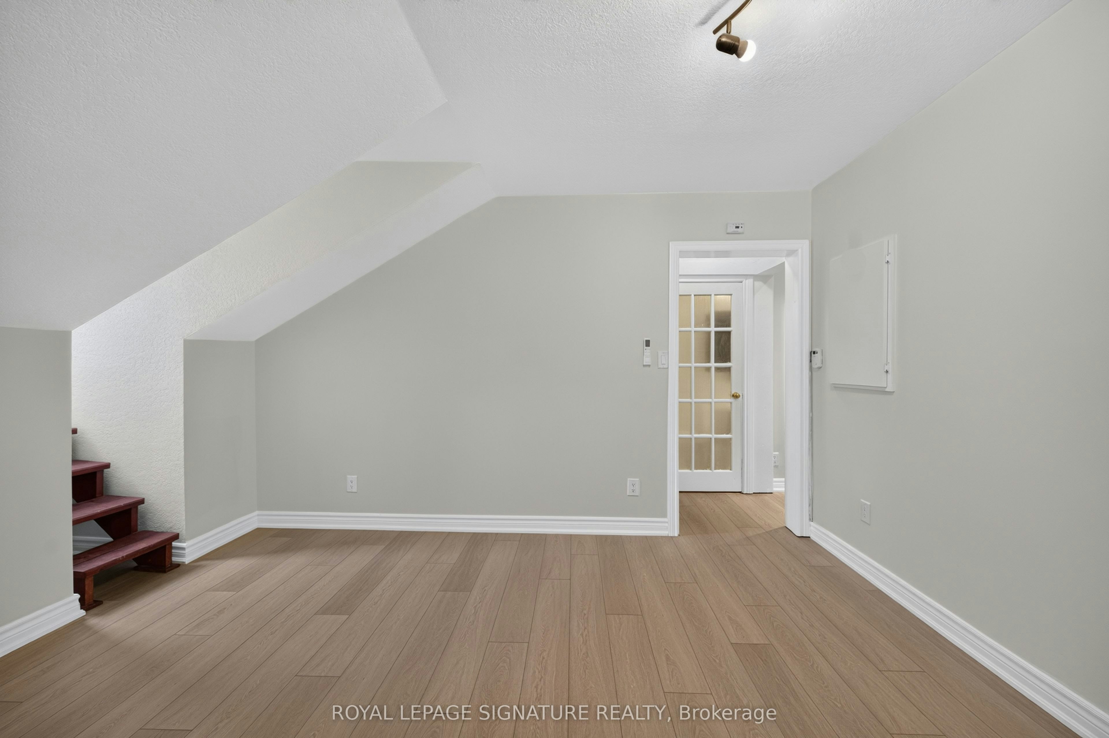 4-21 West Avenue S, Hamilton, ON, L8N 2S2 - 3