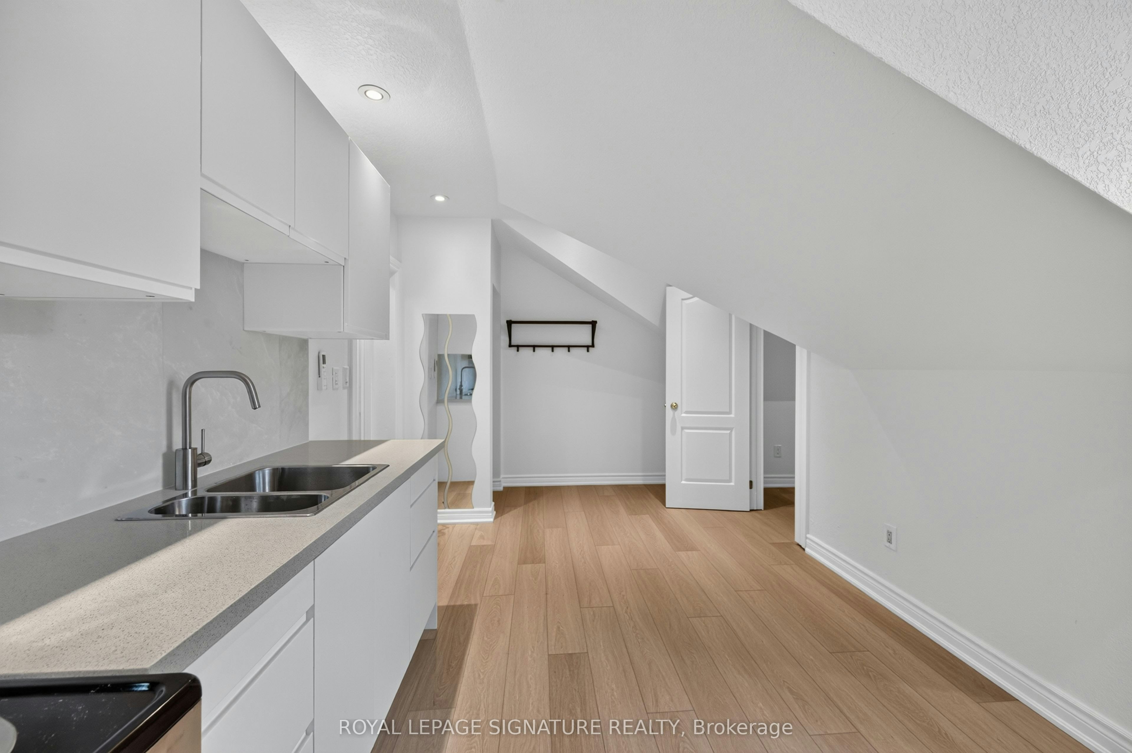 4-21 West Avenue S, Hamilton, ON, L8N 2S2 - 8