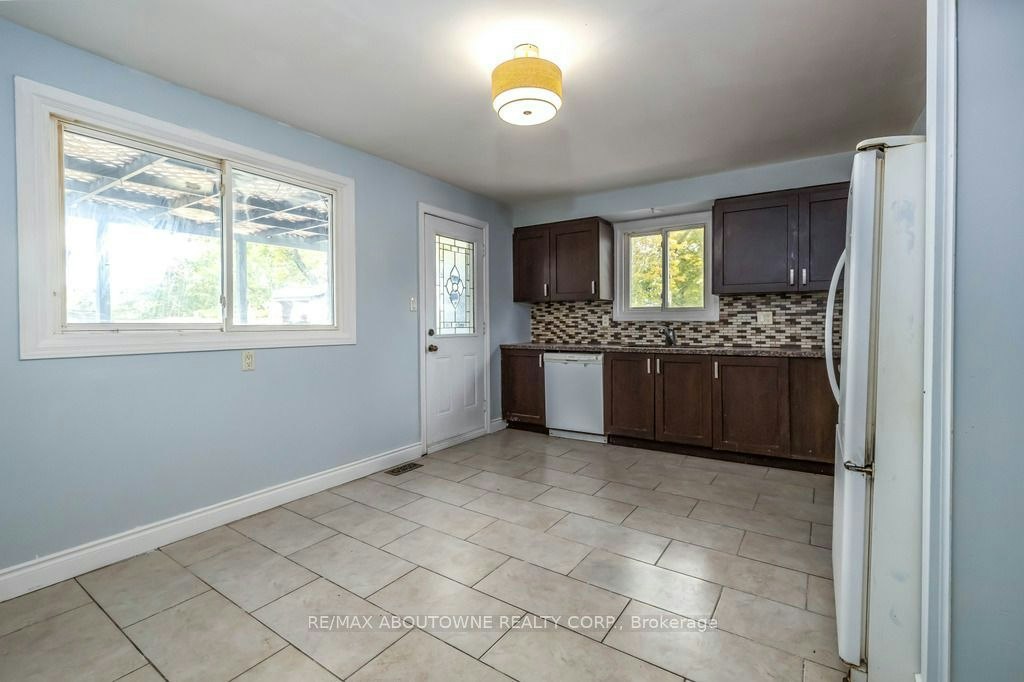 4 Glamis Court, Hamilton, ON, L9C 6B3 - 20