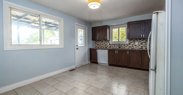 4 Glamis Court, Hamilton, ON, L9C 6B3 - 20