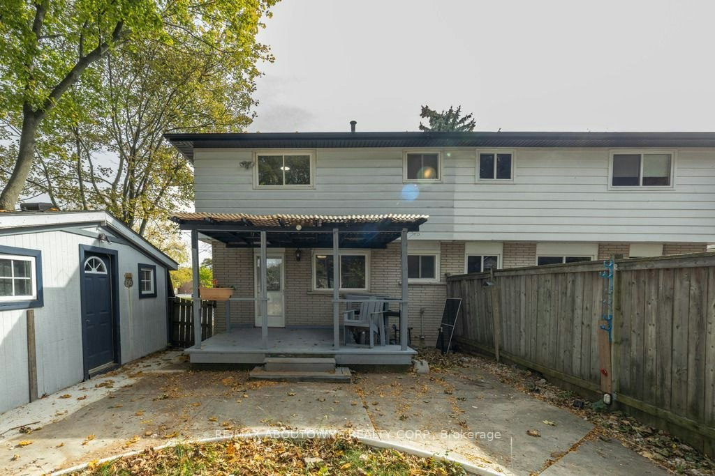 4 Glamis Court, Hamilton, ON, L9C 6B3 - 12