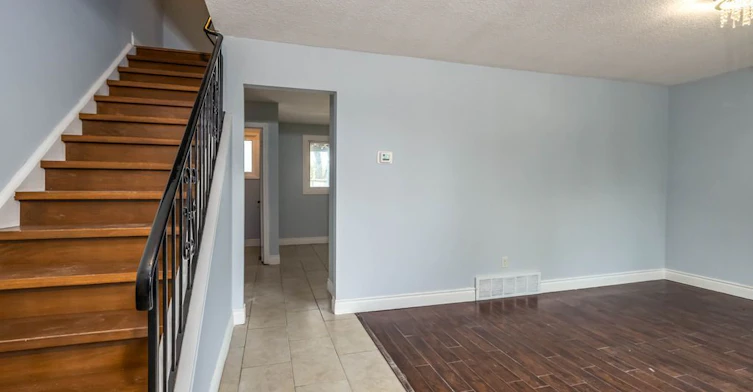 4 Glamis Court, Hamilton, ON, L9C 6B3 - 19