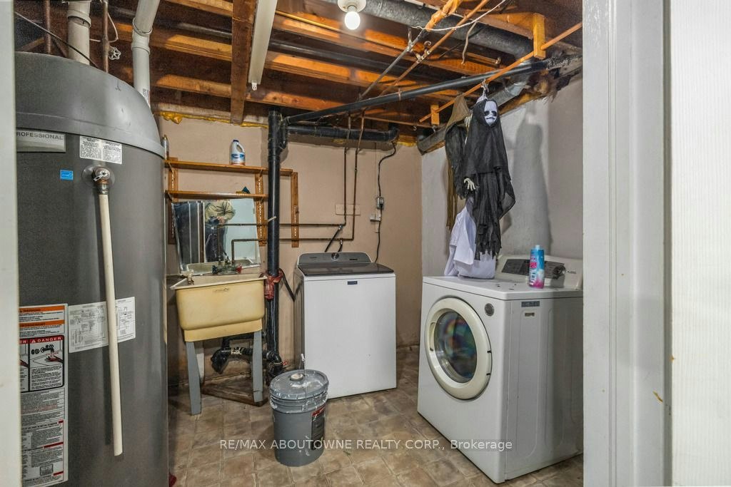 4 Glamis Court, Hamilton, ON, L9C 6B3 - 33