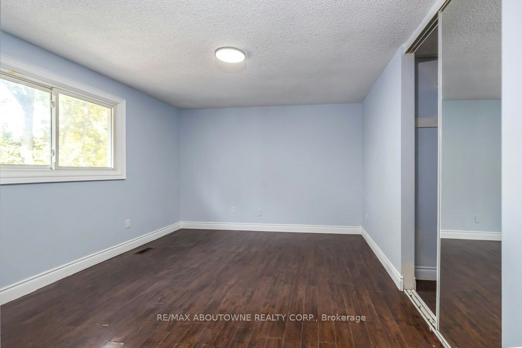 4 Glamis Court, Hamilton, ON, L9C 6B3 - 37