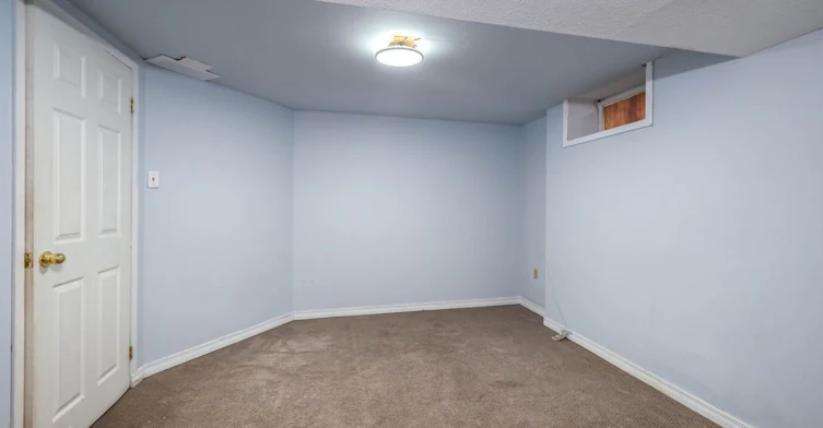 4 Glamis Court, Hamilton, ON, L9C 6B3 - 31