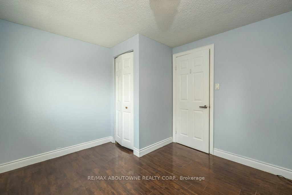 4 Glamis Court, Hamilton, ON, L9C 6B3 - 45