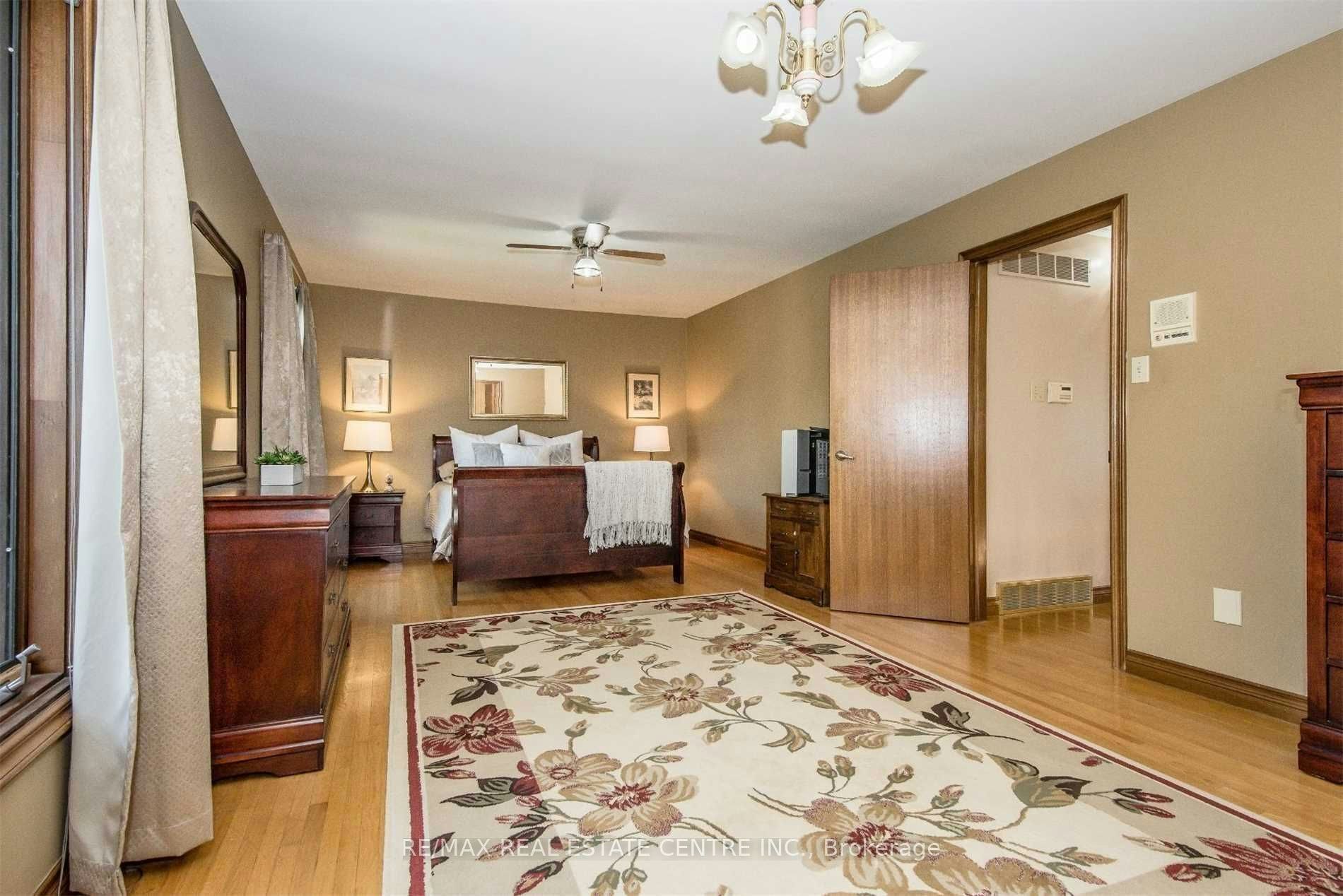 28 Walnut Drive, Guelph, ON, N1E 4B3 - 8