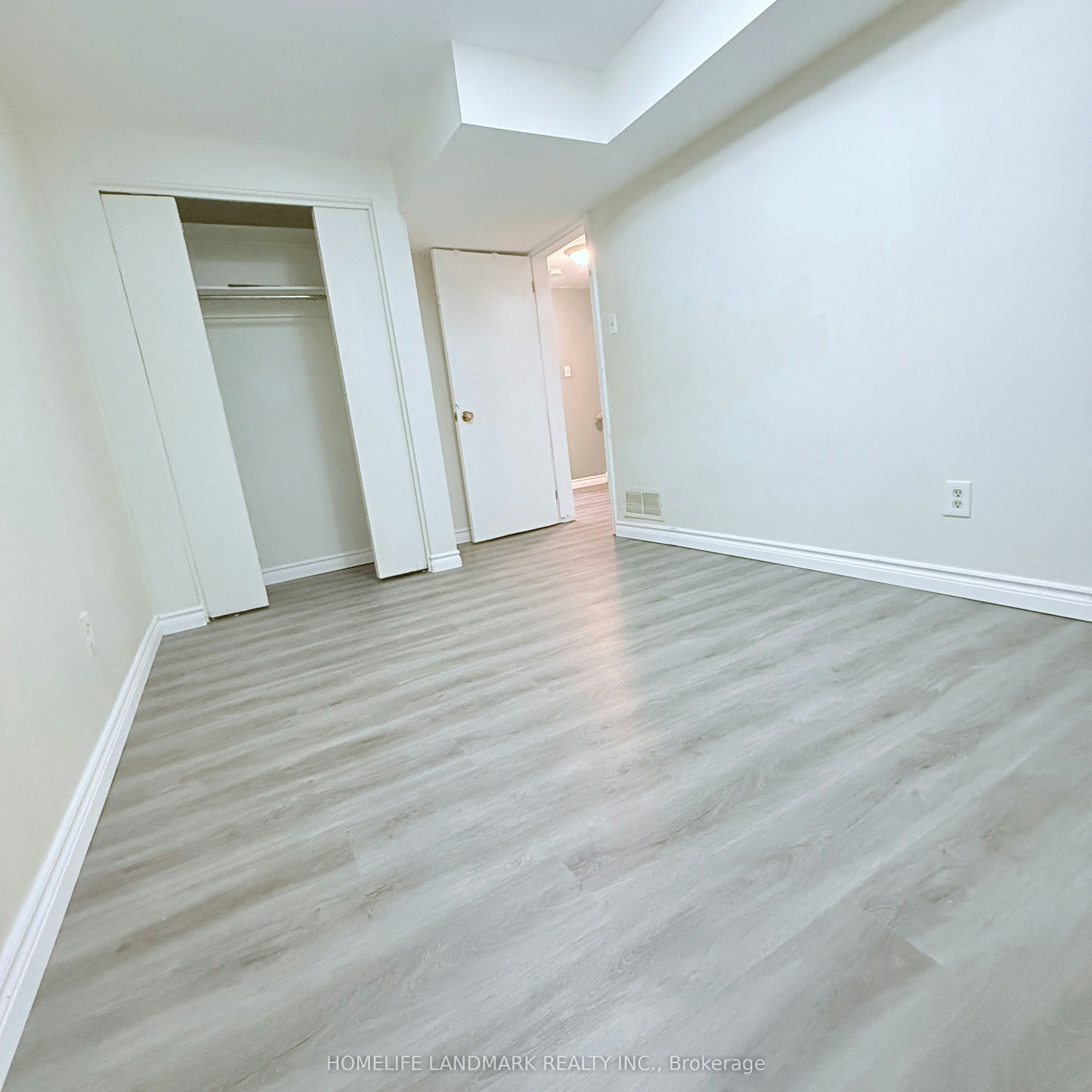 31 Country Club Drive, Hamilton, ON, L8K 5W4 - 12