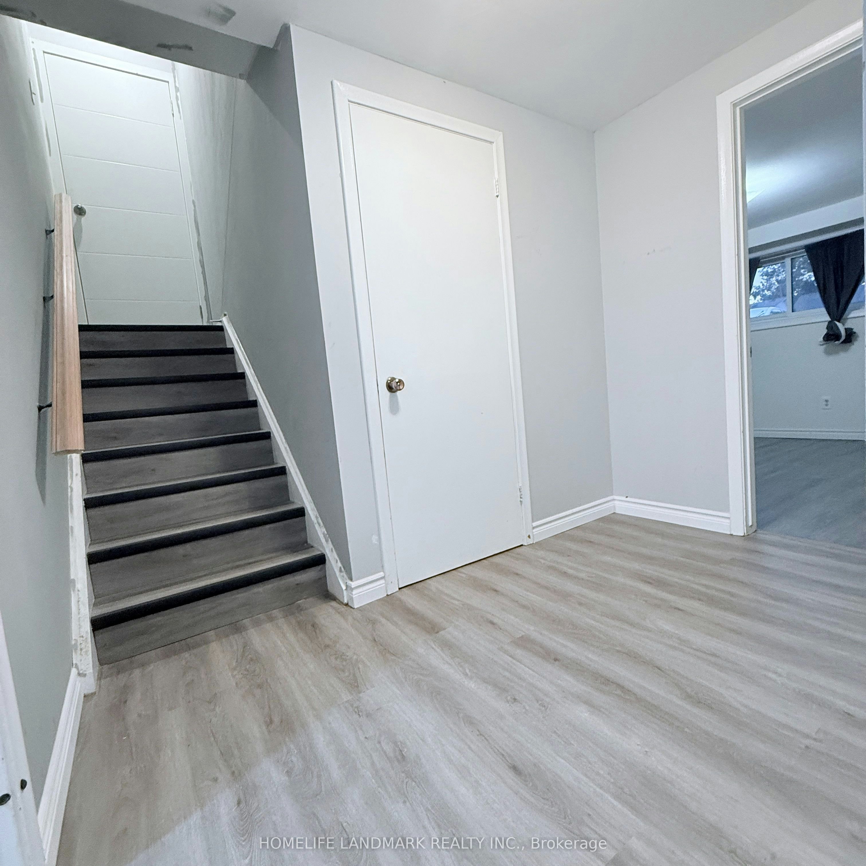 31 Country Club Drive, Hamilton, ON, L8K 5W4 - 11