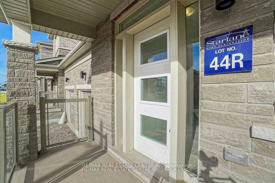 BSMT-151 Agro Street, Hamilton, ON, L0R 2H7 - 3