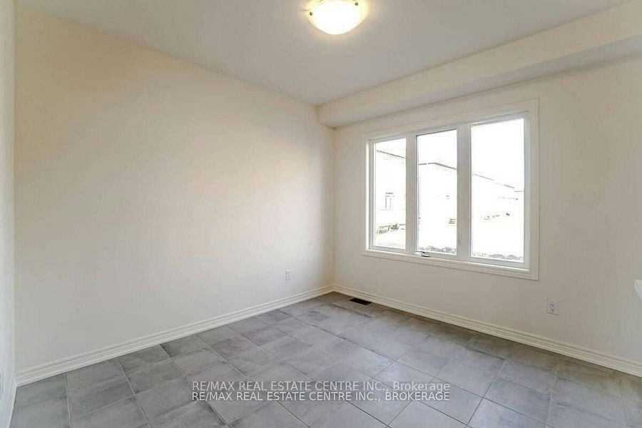 BSMT-151 Agro Street, Hamilton, ON, L0R 2H7 - 12