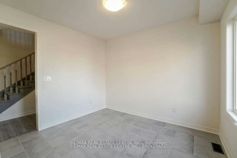 BSMT-151 Agro Street, Hamilton, ON, L0R 2H7 - 11